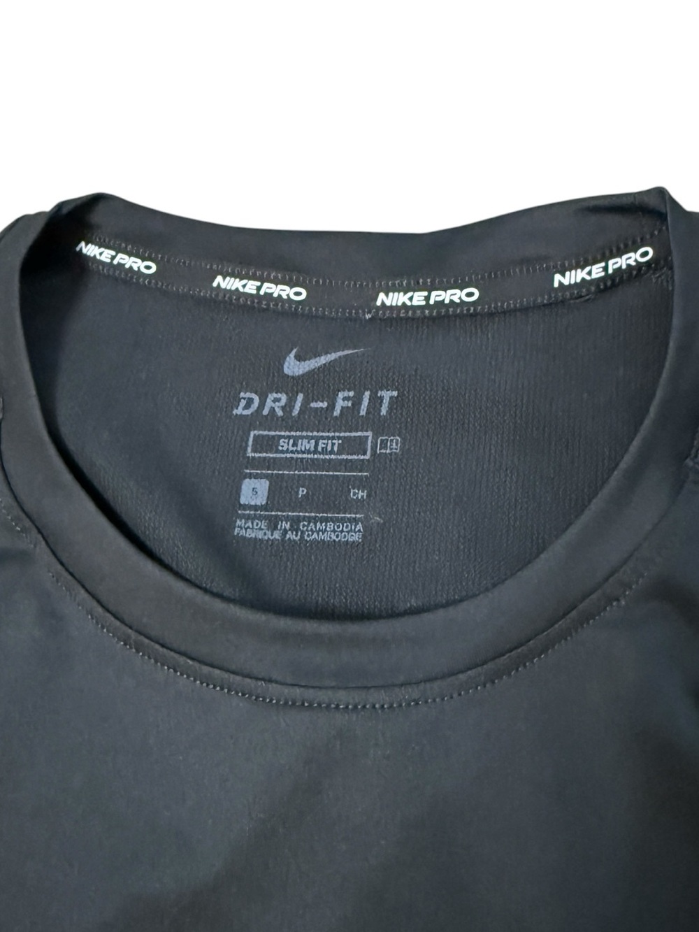 NIKE Men’s Pro Slim Fit Long Sleeve Shirt - Picture 11 of 11